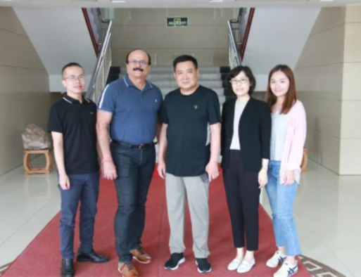 Индийские клиенты закупают наши покрытия оптом.